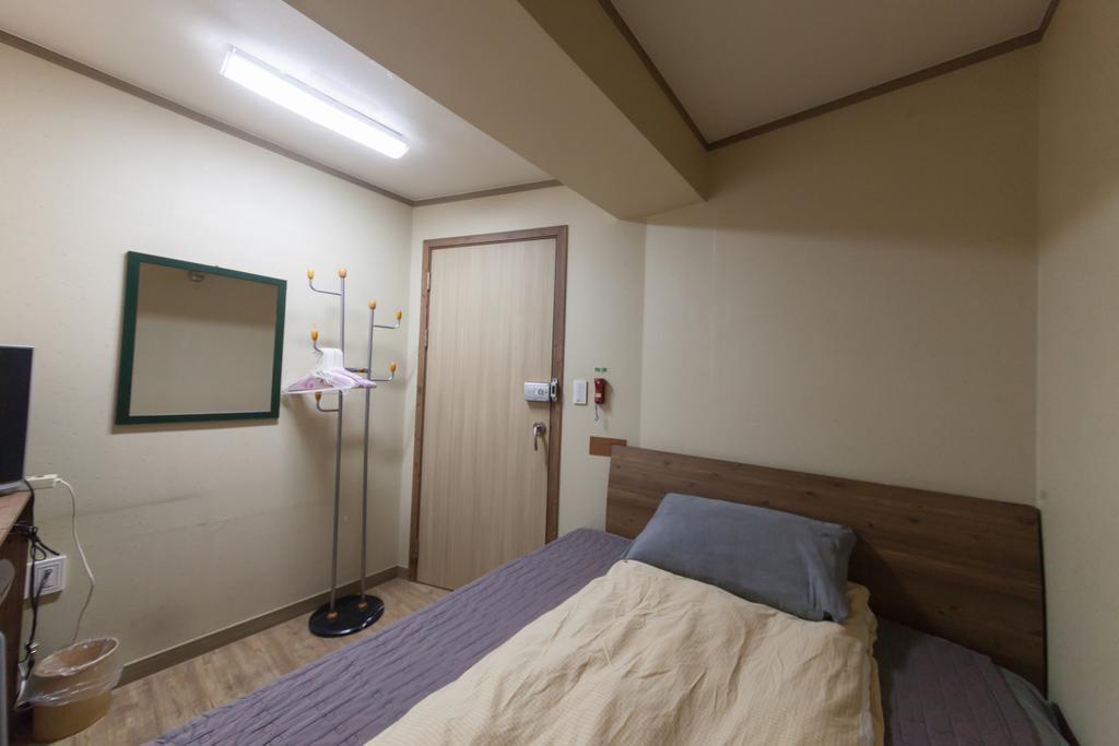 Yehadoye Guesthouse Seoul Ruang foto