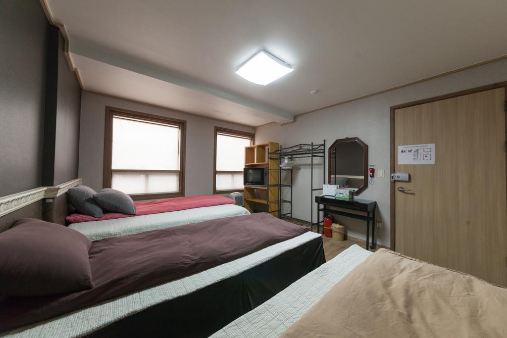 Yehadoye Guesthouse Seoul Ruang foto